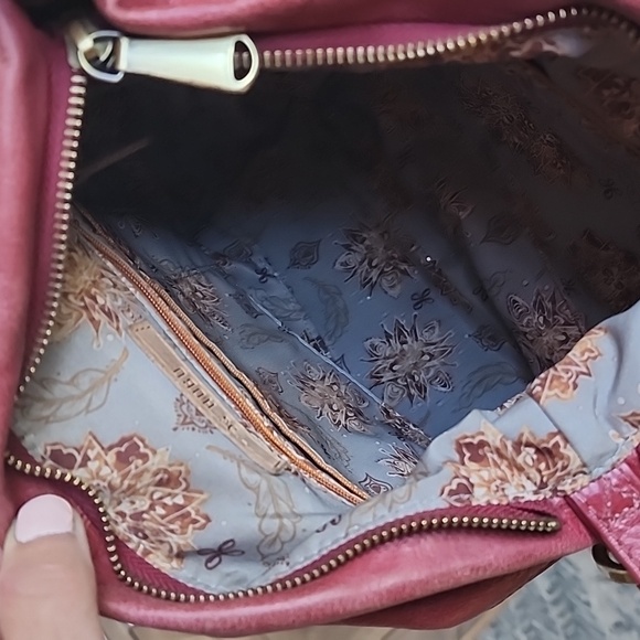 HOBO International Cardinal Red Distressed Leather Crossbody - Picture 6 of 17